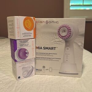 NEW Clarisonic MIA Smart w/ Exfoliator, Sonic Awakening, and Massage Heads